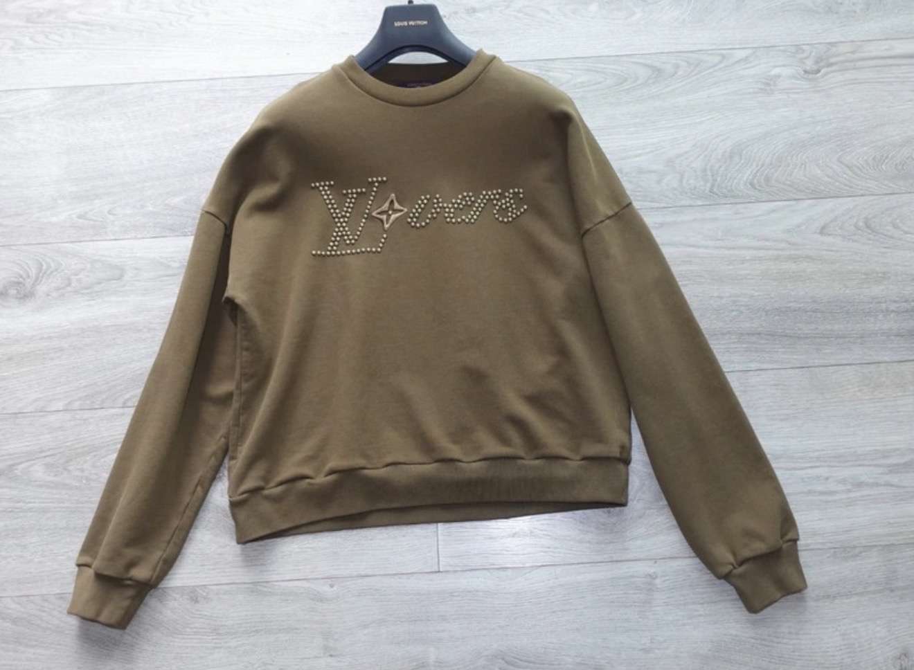 Louis Vuitton sveter
