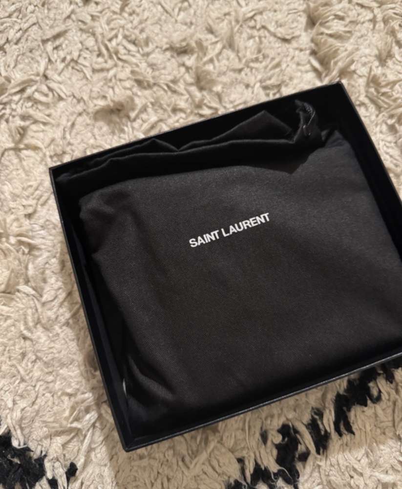 YSL peňaženka