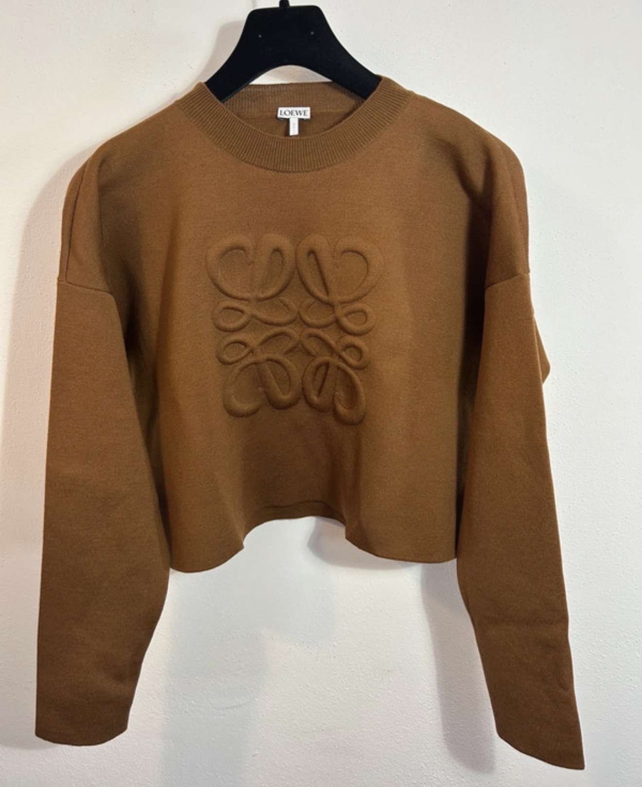 LOEWE svetrik