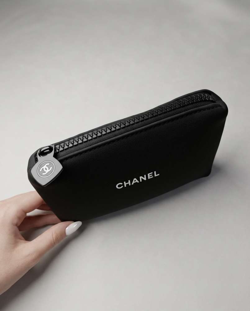 Kozmetická taštička Chanel