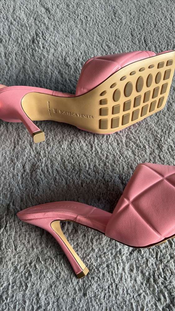 Bottega Veneta šlapky