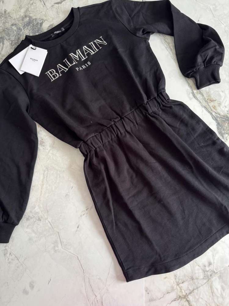 Balmain šaty
