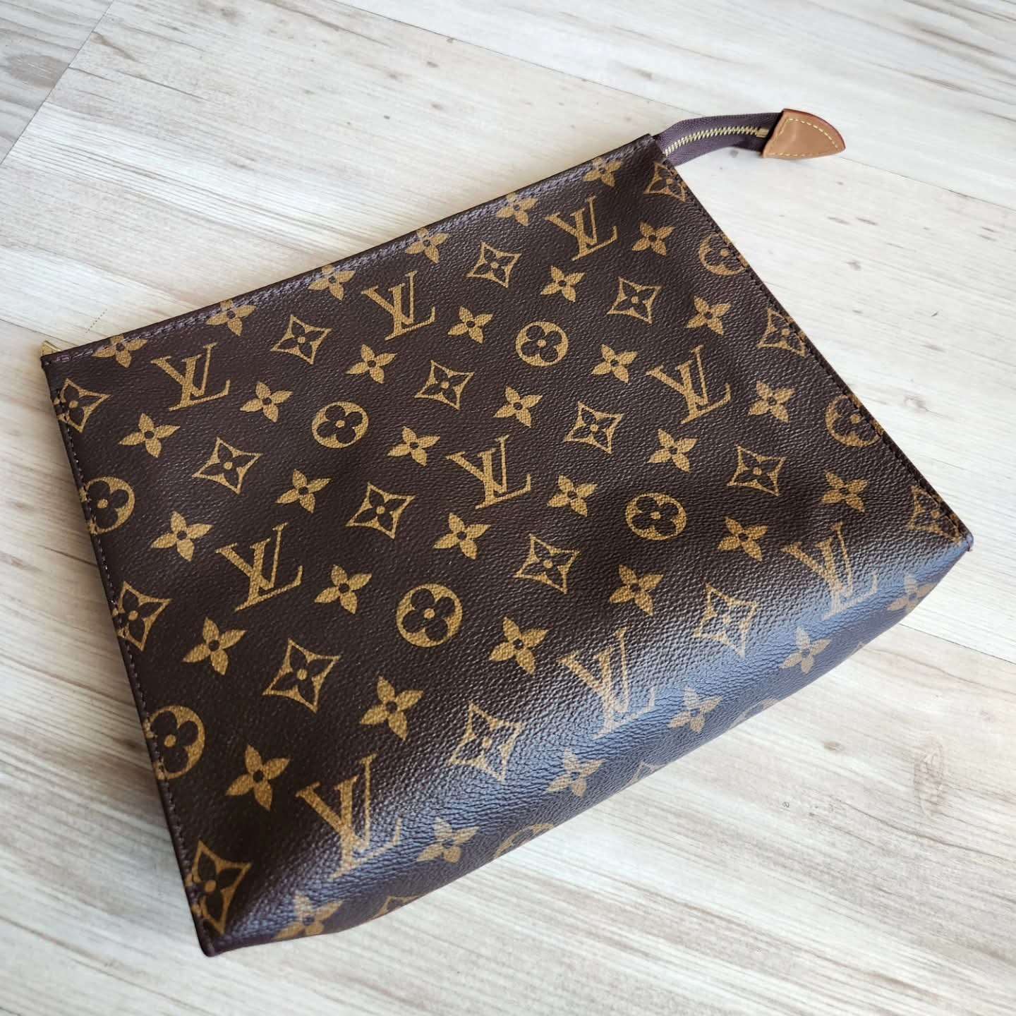 Louis Vuitton Toilette 26