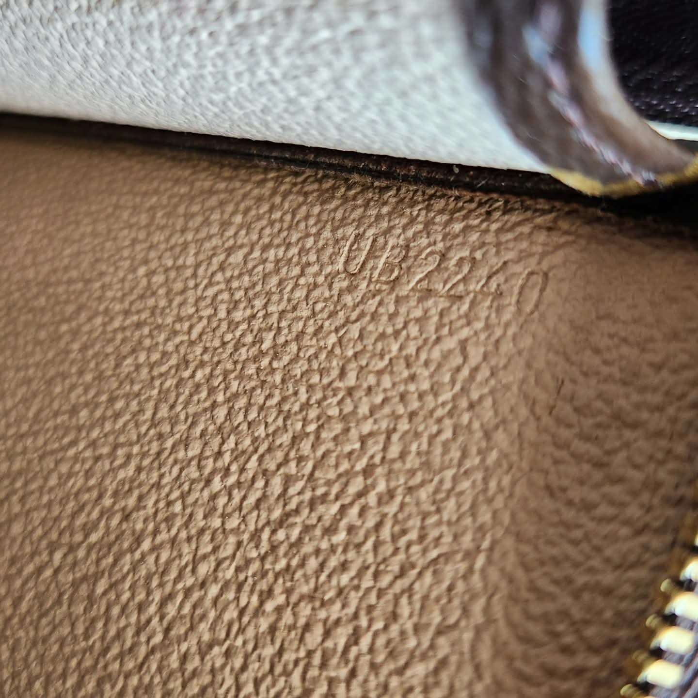 Louis Vuitton Toilette 26