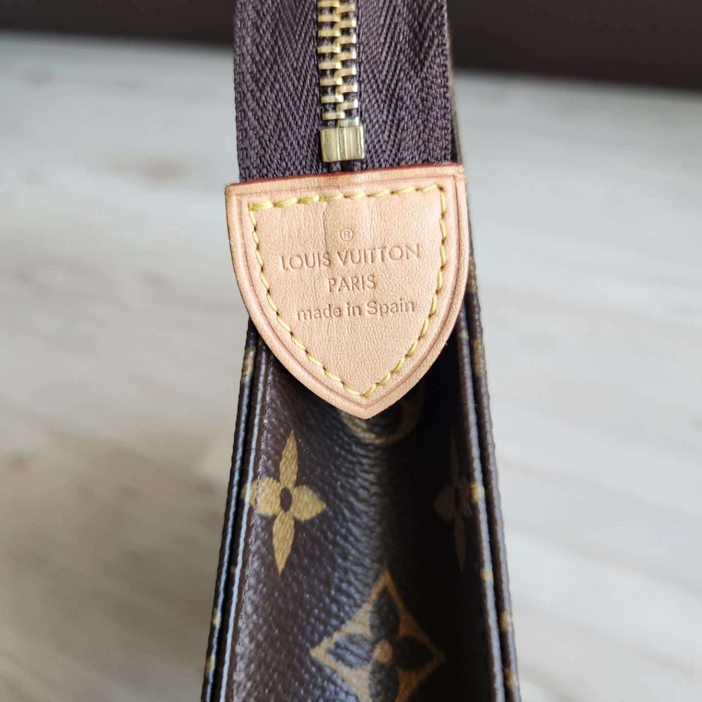 Louis Vuitton Toilette 26