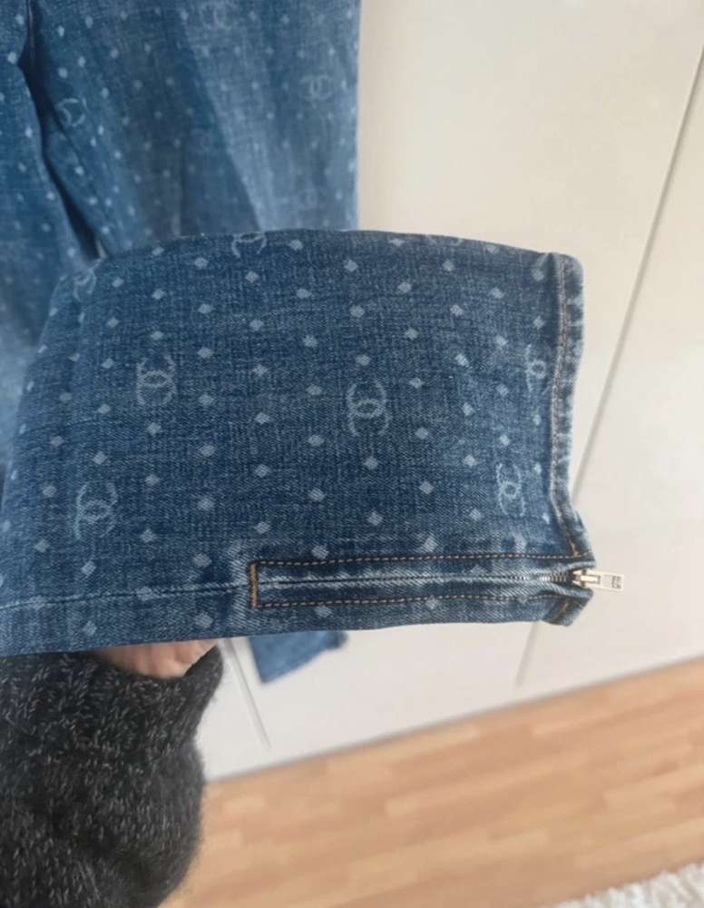 Chanel rifle