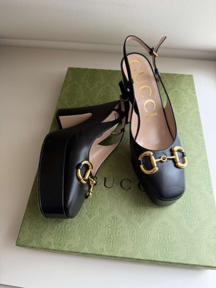 Gucci lodicky