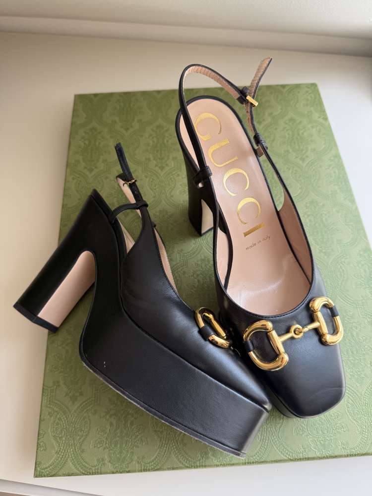 Gucci lodicky