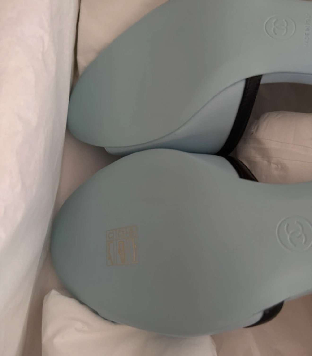 Chanel sandalky