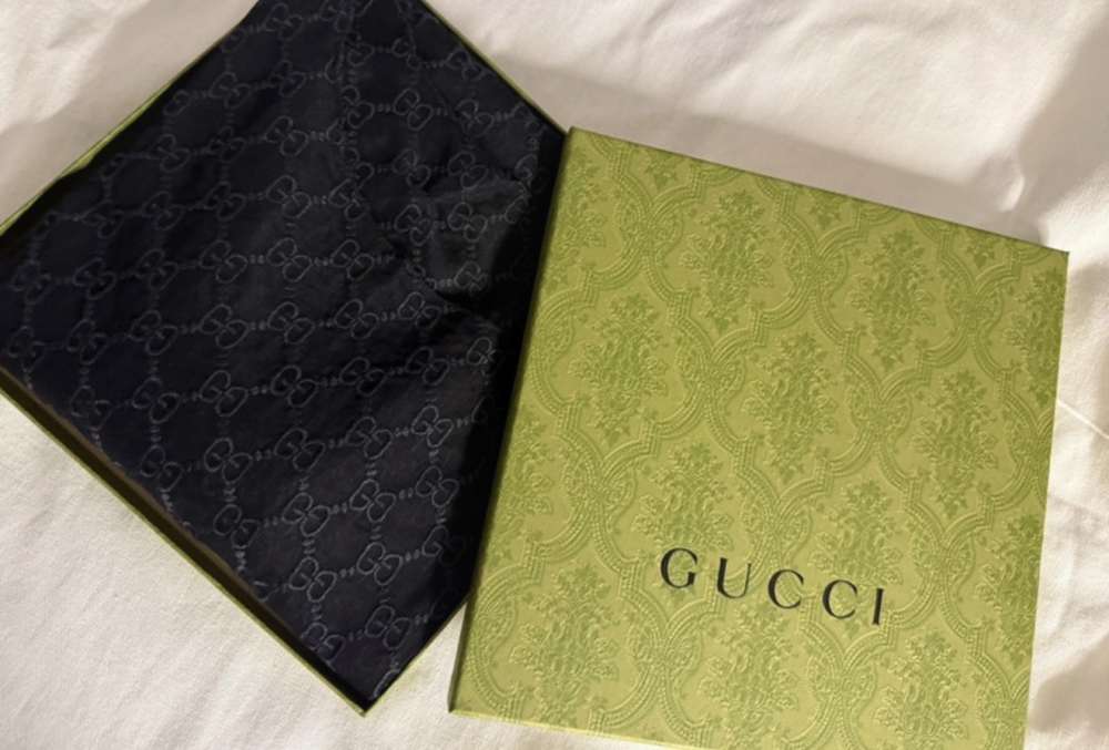 Gucci top