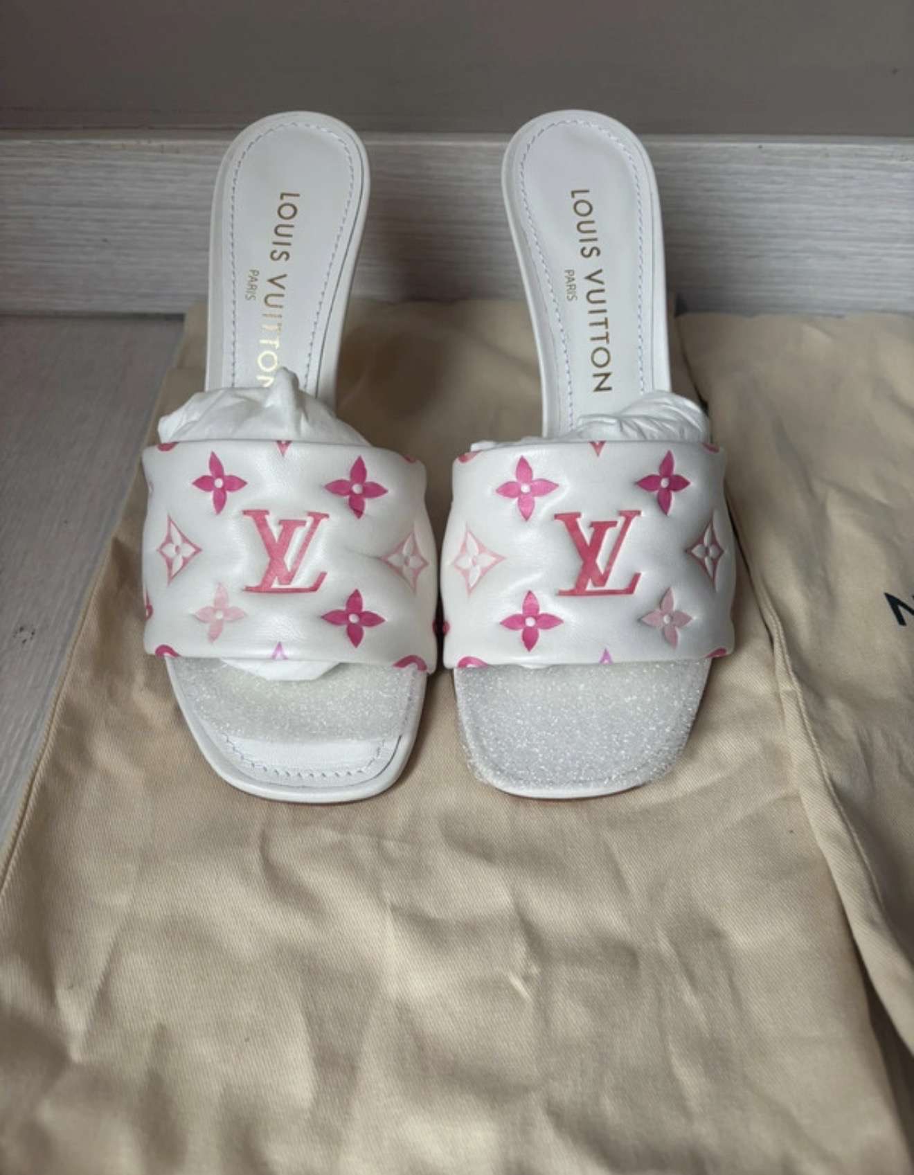 Louis Vuitton sandalky