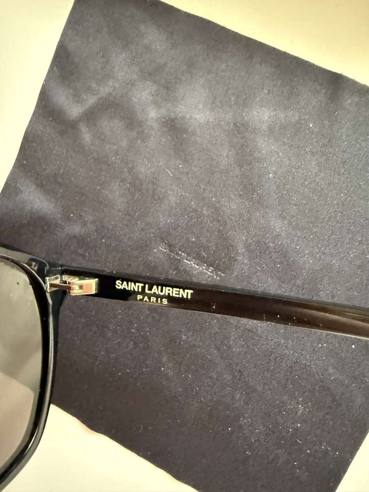 Slnečné okuliare Saint Laurent
