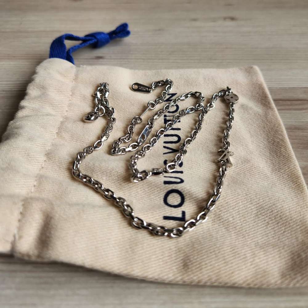 Louis Vuitton Nahrdenik