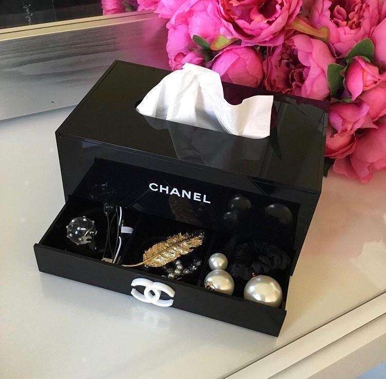 CHANEL BOX NA SERVÍTKY A ŠPERKOVNICA