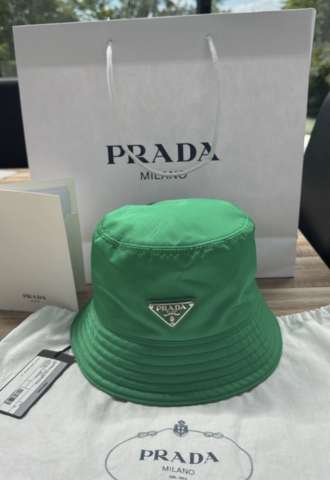 https://www.vipluxury.sk/Prada klobúk