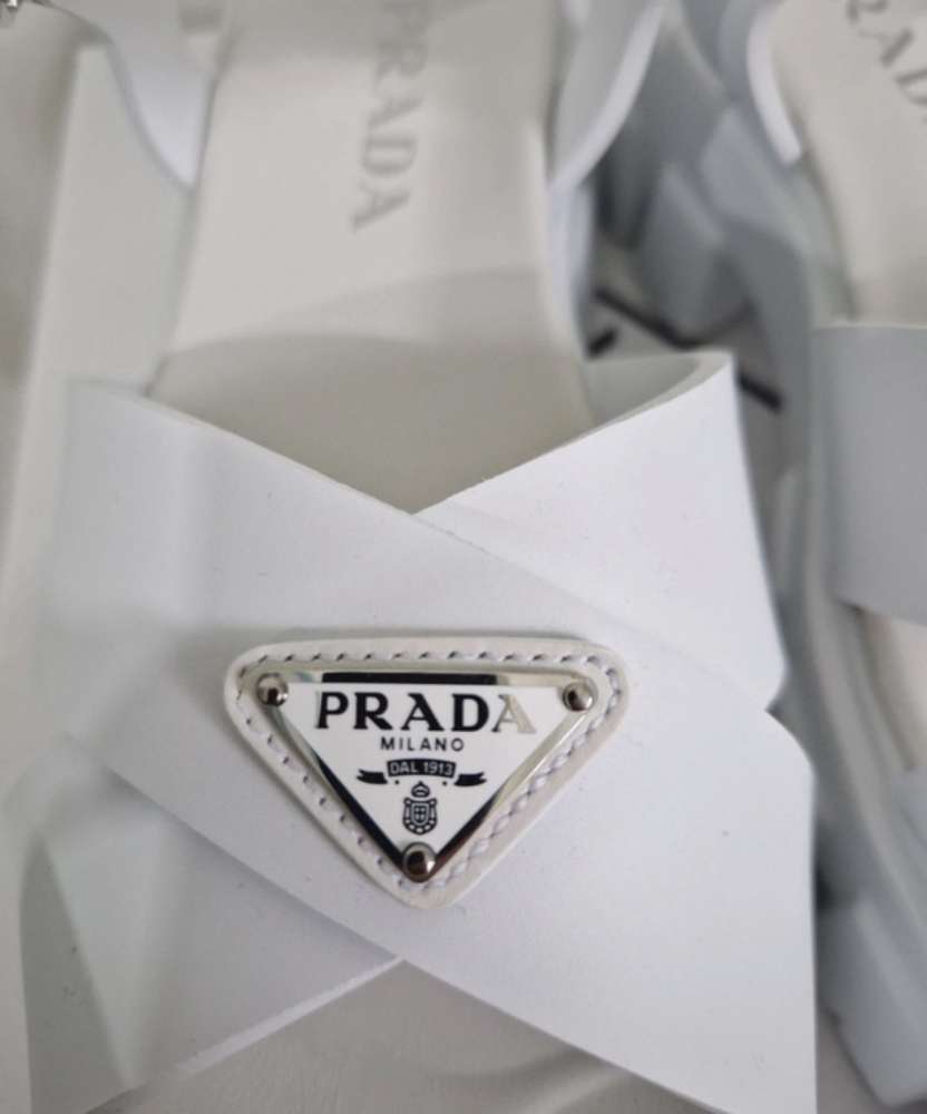 Prada sandalky