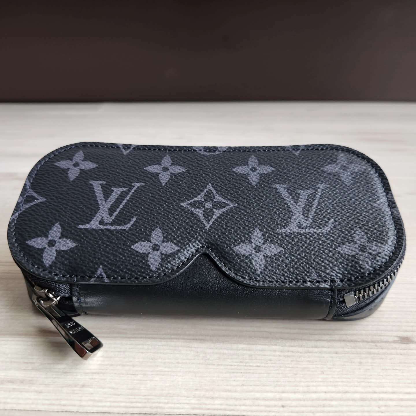 Louis Vuitton Pouzdro na bryle