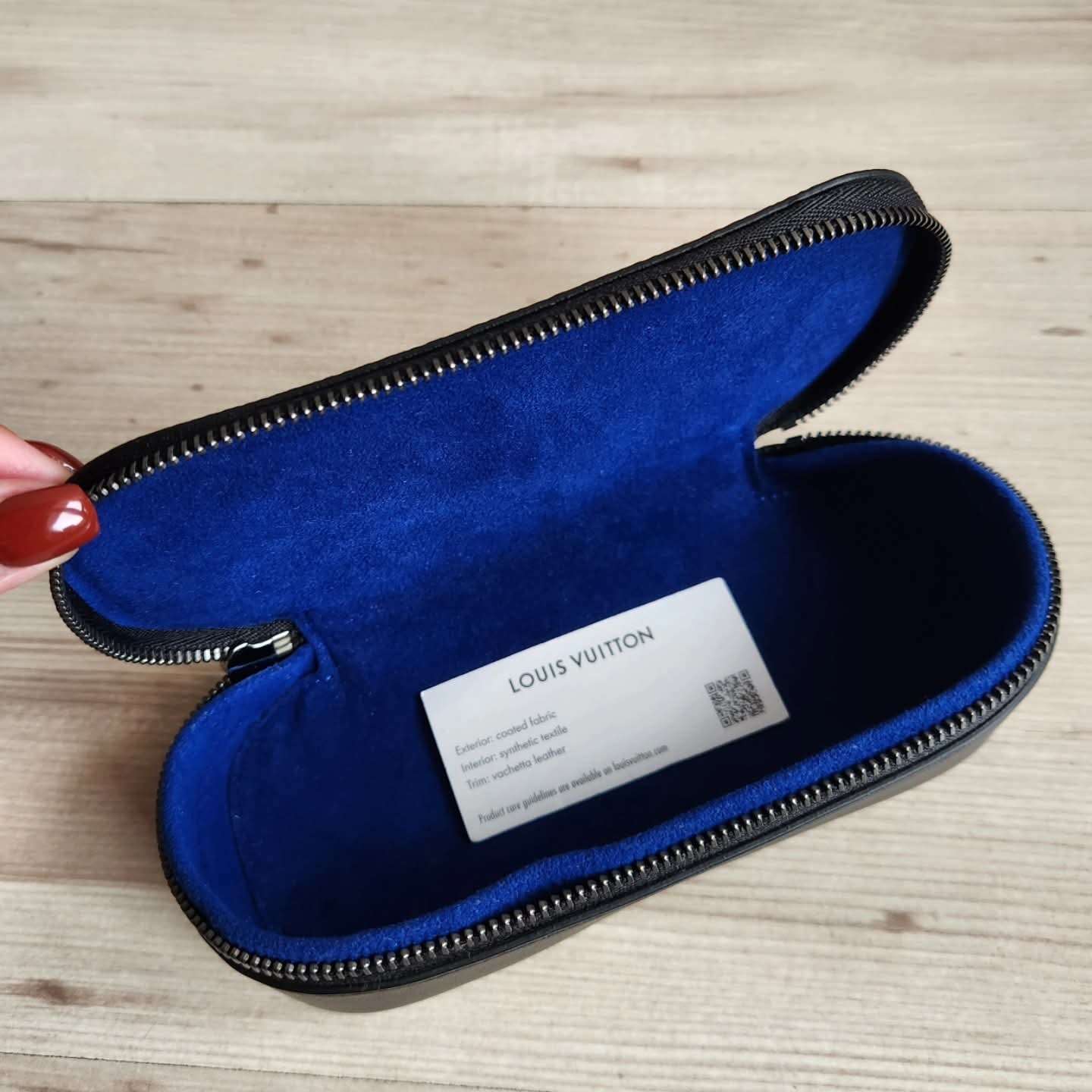 Louis Vuitton Pouzdro na bryle