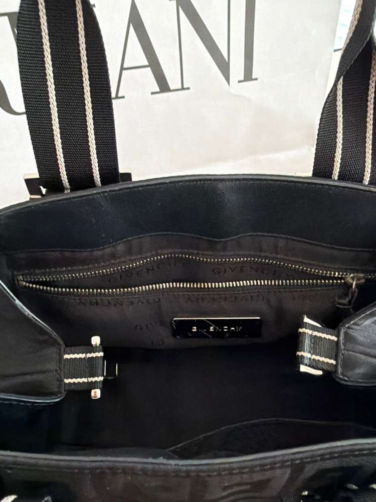 Givenchy kabelka