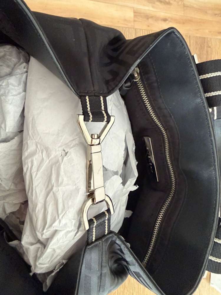 Givenchy kabelka