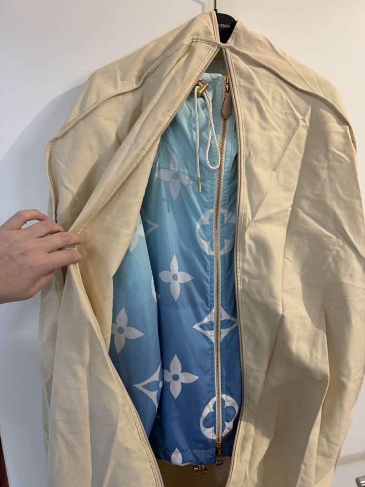 Louis Vuitton Jacket 38