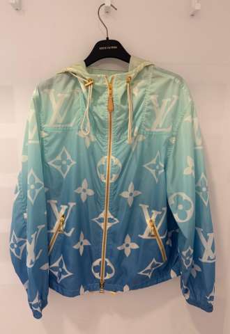 https://www.vipluxury.sk/Louis Vuitton Jacket 38