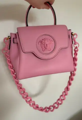 https://www.vipluxury.sk/versace medusa