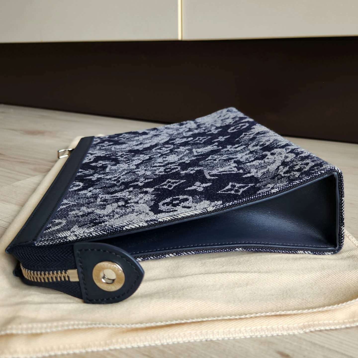 Louis Vuitton Pochette Voyage