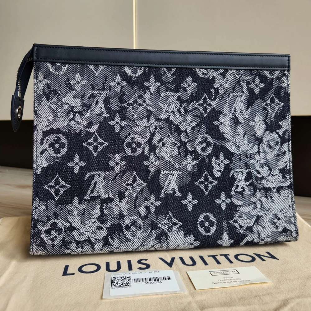 Louis Vuitton Pochette Voyage