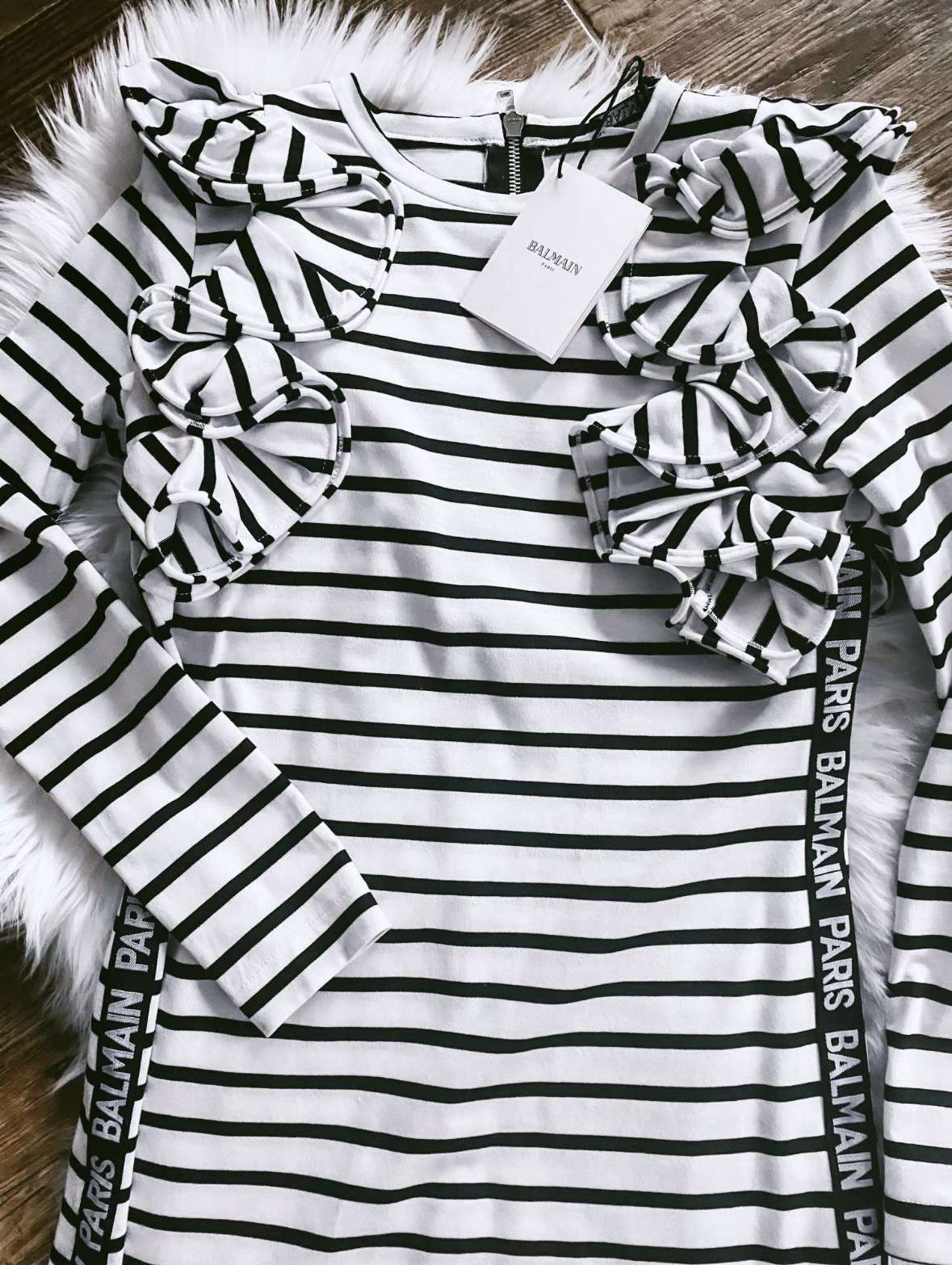 Balmain šaty