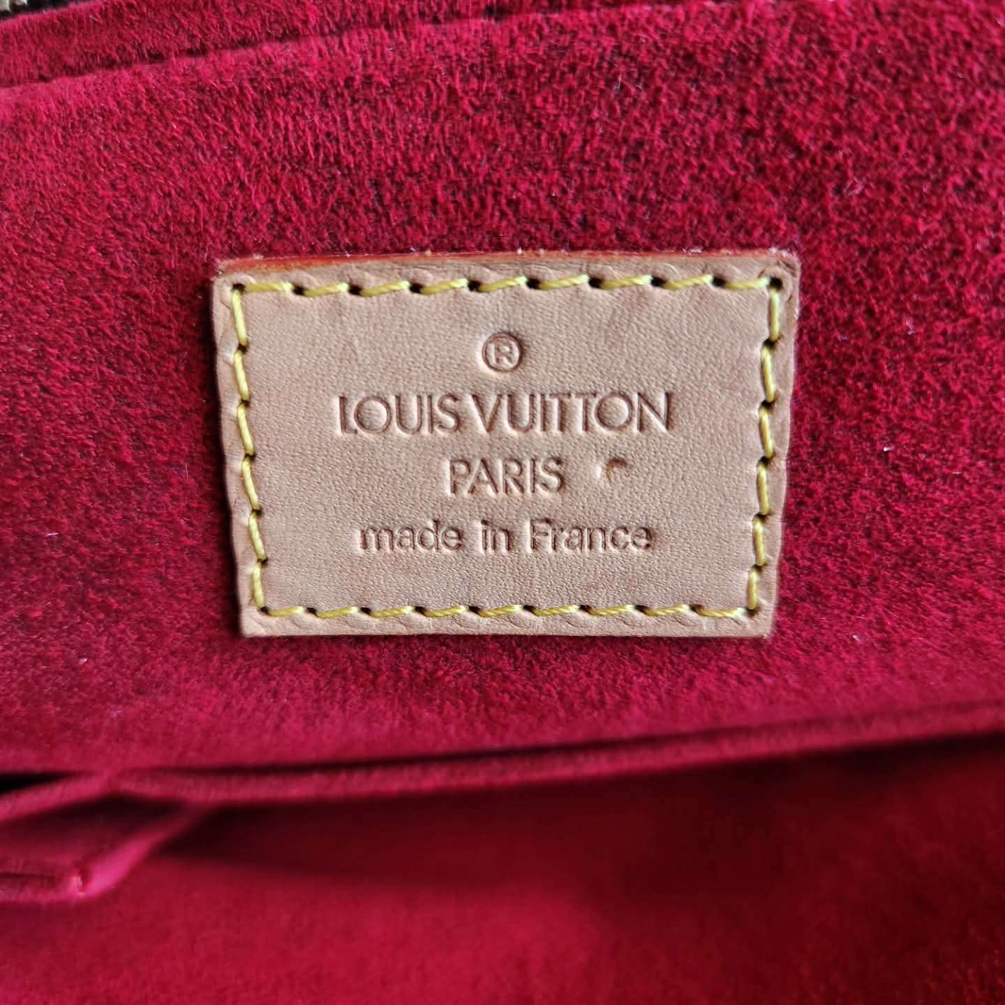 Louis Vuitton Coussin GM