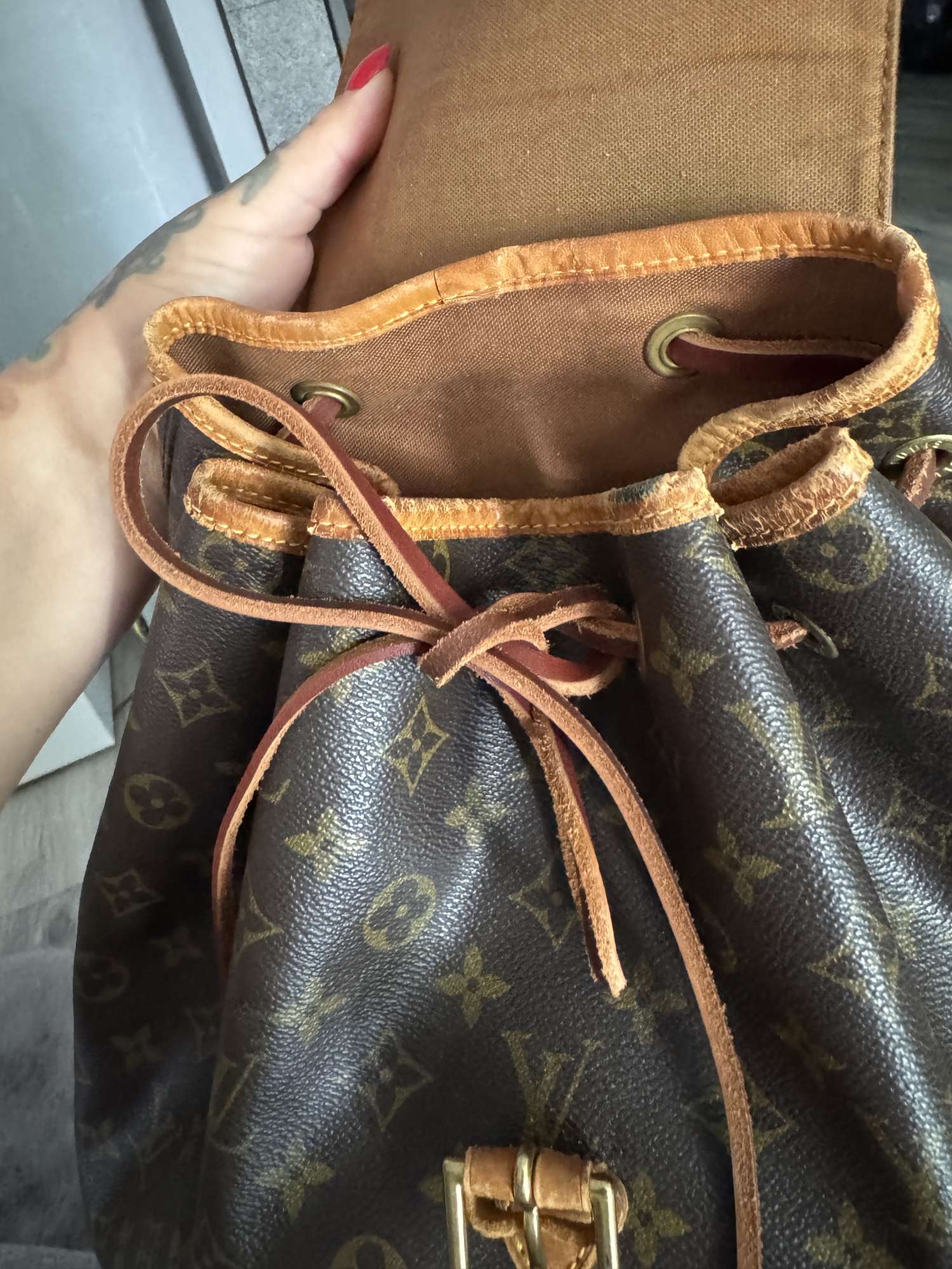 Louis Vuitton Montsouris Gm