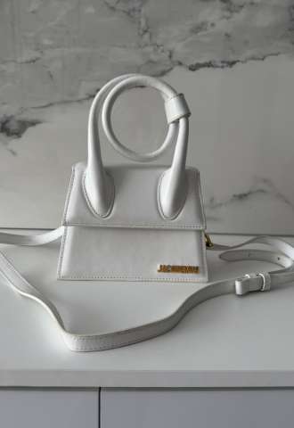 https://www.vipluxury.sk/Jacquemus Le Chiquito Noeud