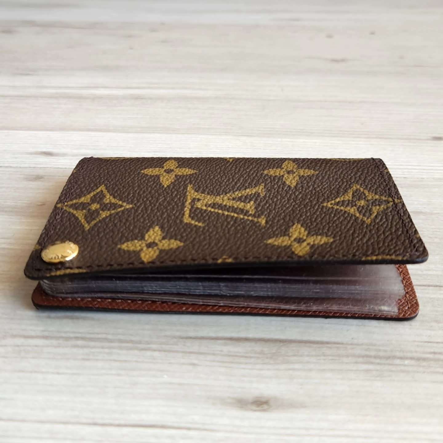 Louis Vuitton Cardholder