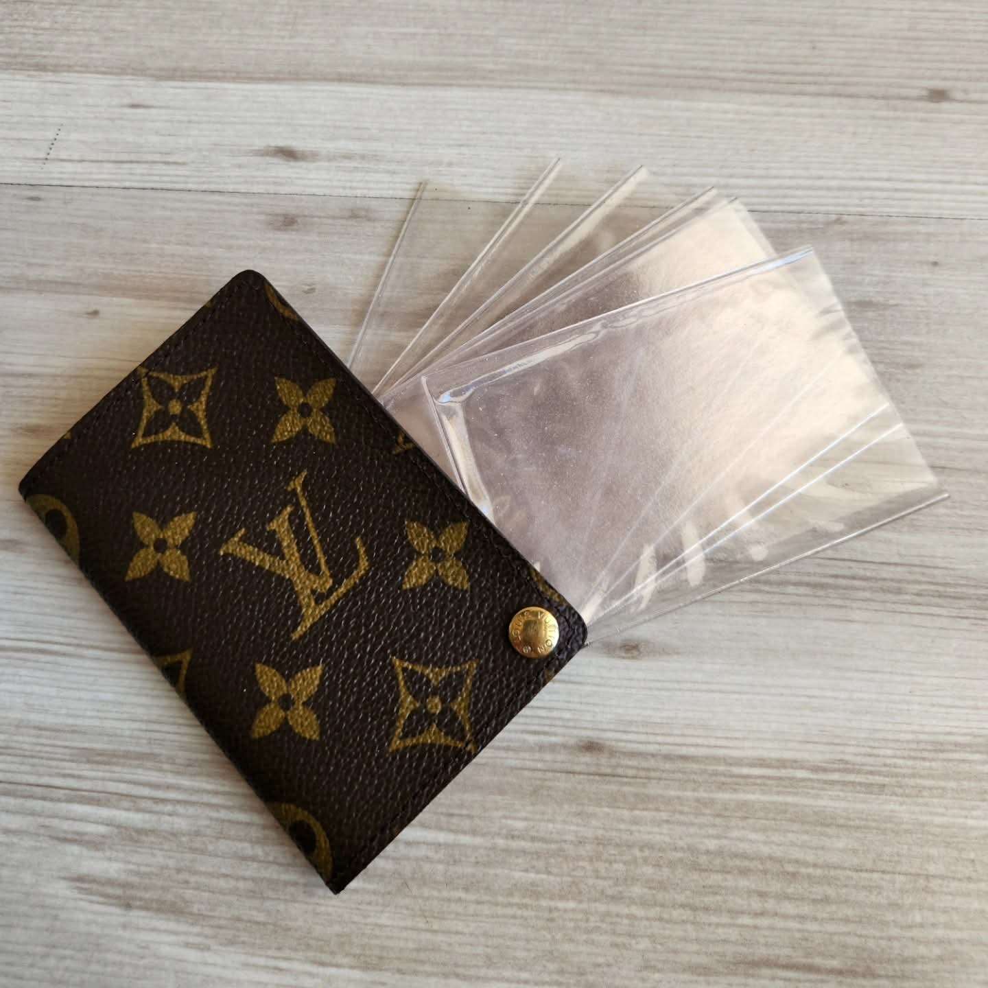 Louis Vuitton Cardholder