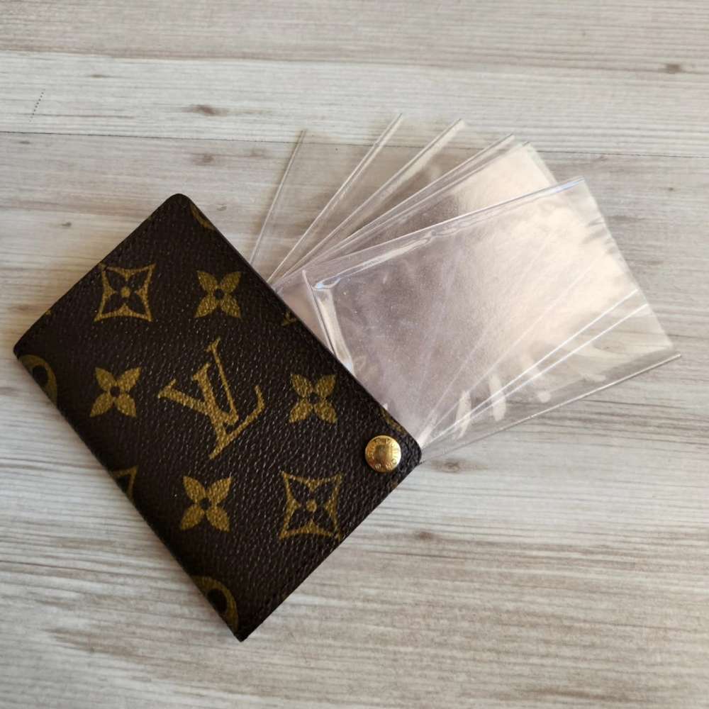 Louis Vuitton Cardholder