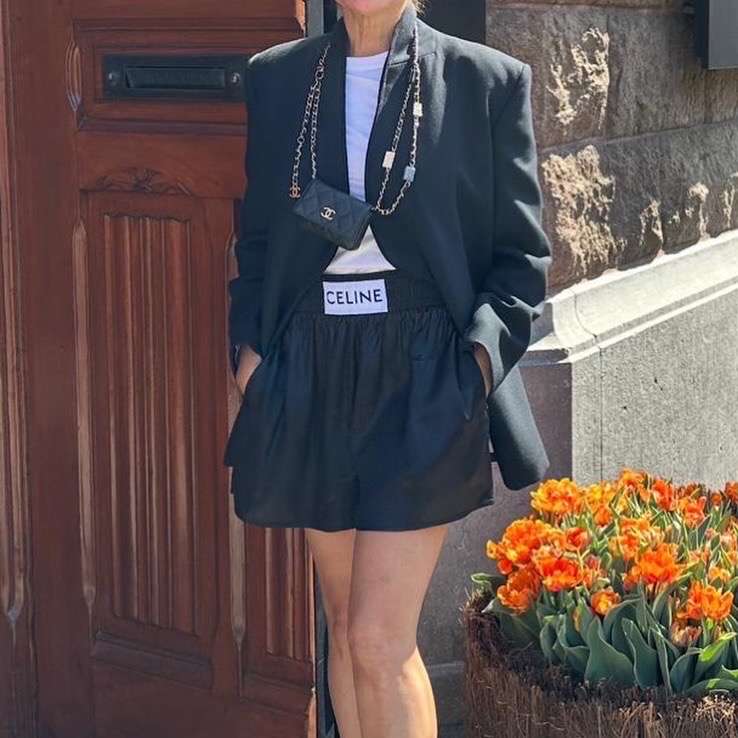 Chanel  mini pochette