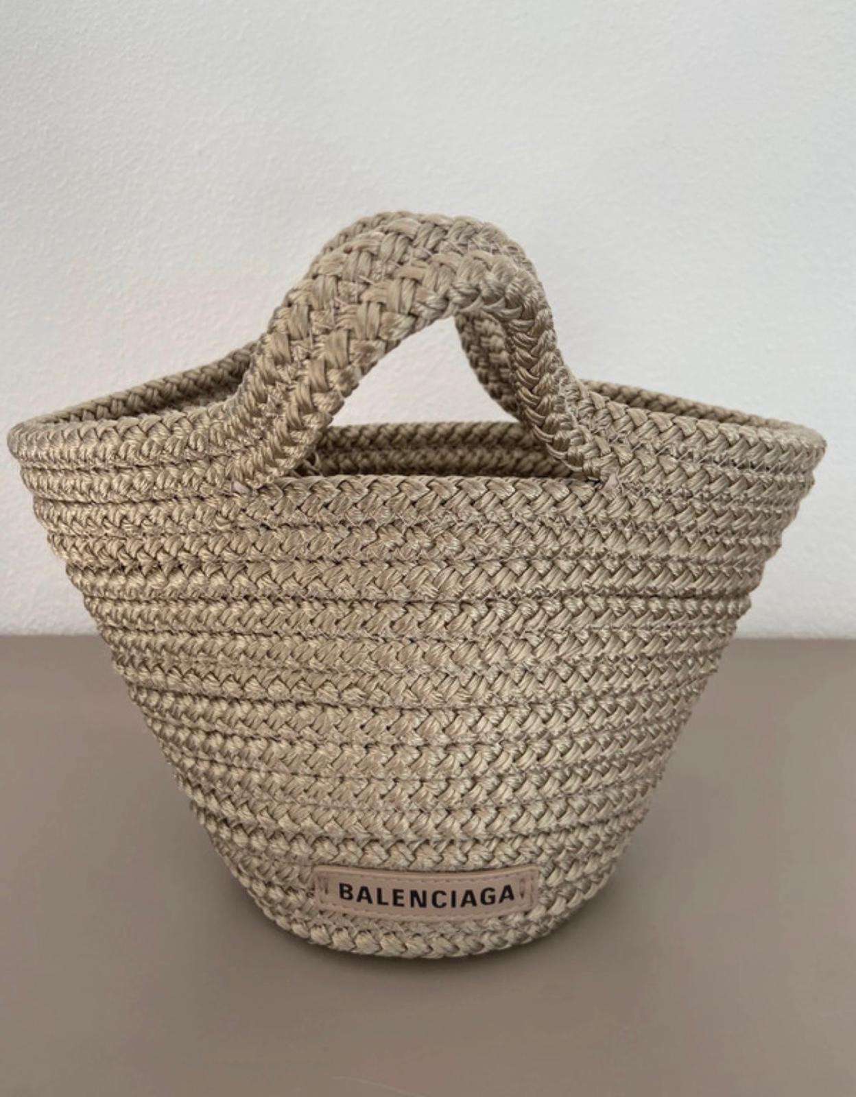 Balenciaga košík