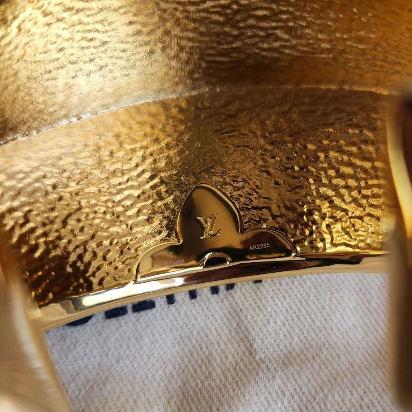 Louis Vuitton Naramek