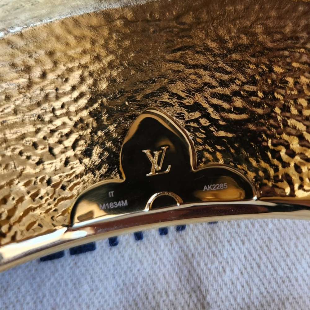 Louis Vuitton Naramek