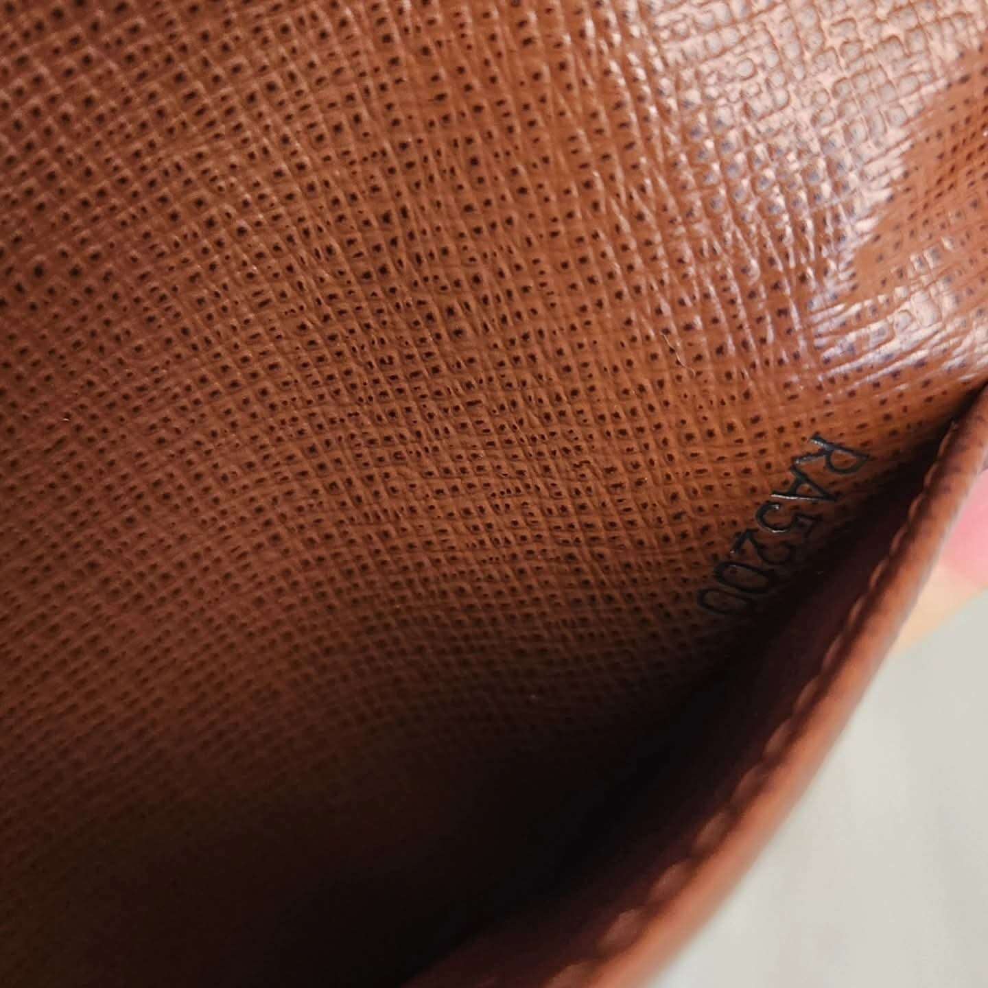 Louis Vuitton Cover na zapisnik