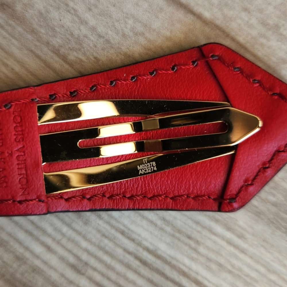 Louis Vuitton Backstage Hair Clip