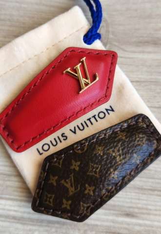 https://www.vipluxury.sk/Louis Vuitton Backstage Hair Clip