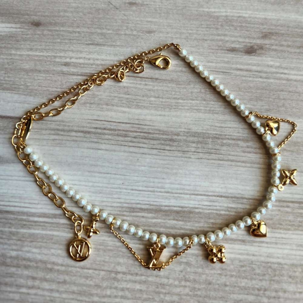Louis Vuitton Nardelnik