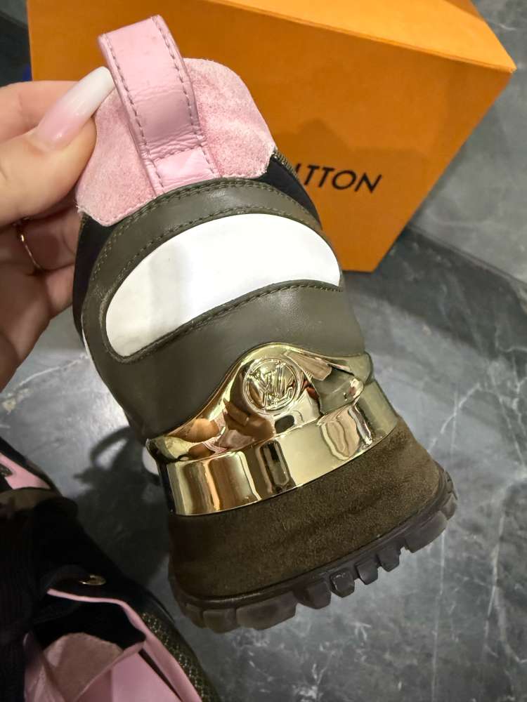 Tenisky Louis Vuitton Run Away