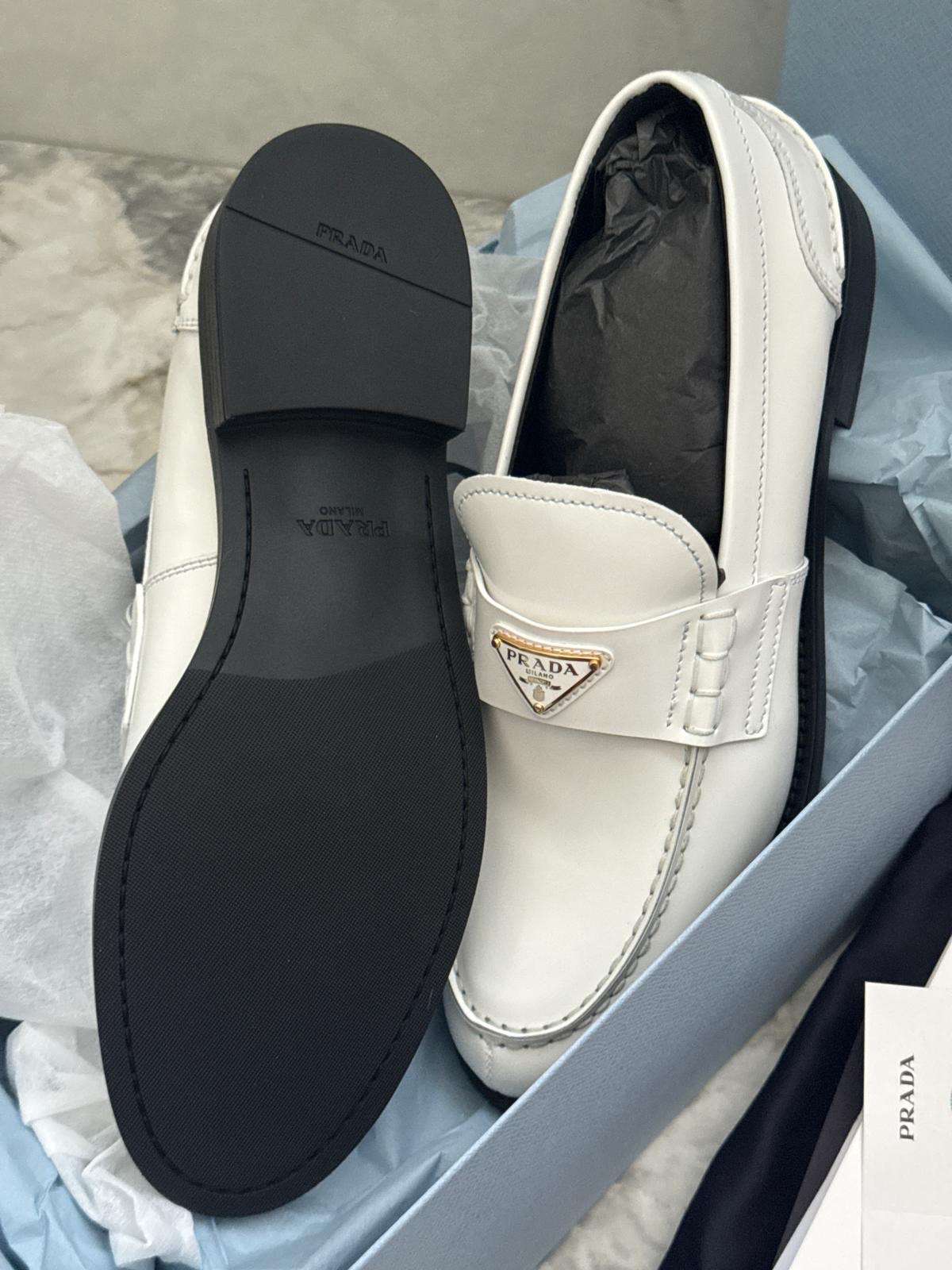 Prada dámske mokasíny