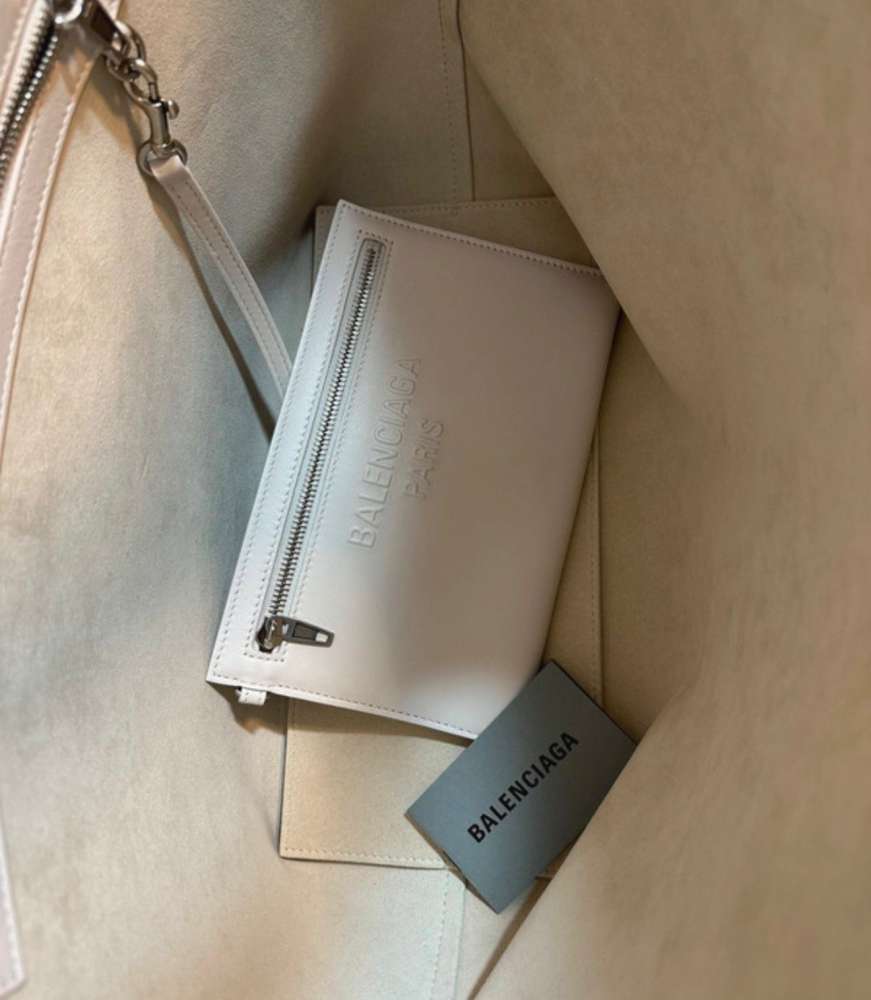 Balenciaga kabelka
