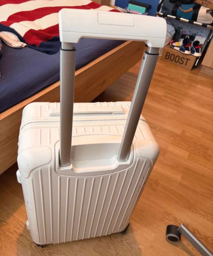 Rimowa kufor