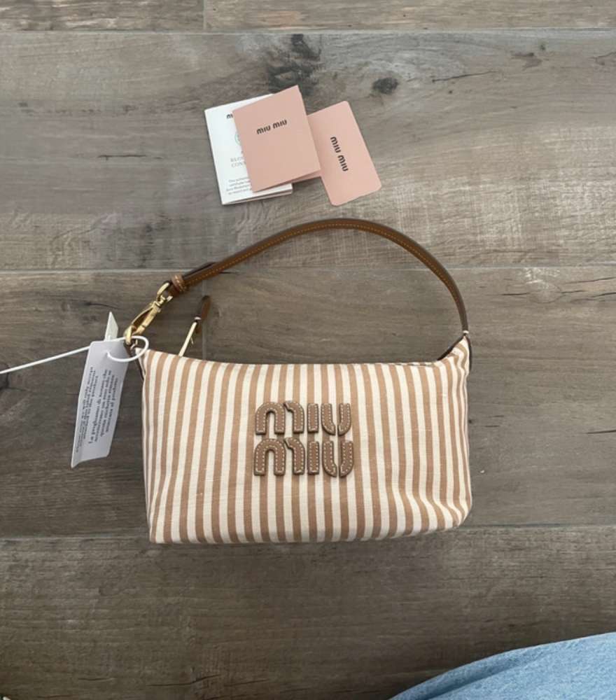 Miu Miu tasticka