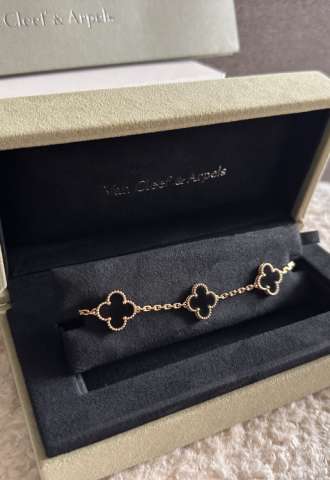 https://www.vipluxury.sk/Van Cleef & Arpels